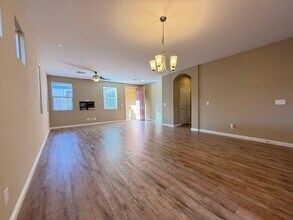 6166 Allen Cove Ct in Las Vegas, NV - Building Photo - Building Photo