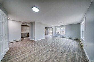 22 Academy Ave in Sparrow Bush, NY - Building Photo - Building Photo