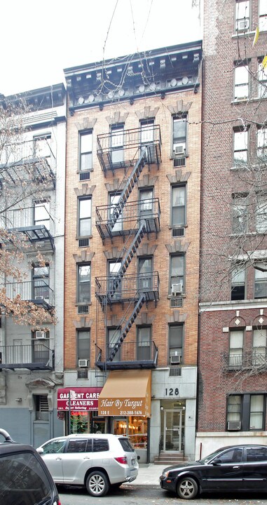 128 E 84th St in New York, NY - Building Photo