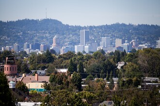 The Beverly in Portland, OR - Foto de edificio - Building Photo