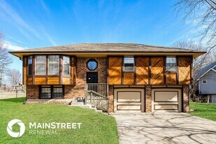 11433 N Highland Ave in Kansas City, MO - Building Photo