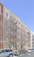 3052 34th St in Long Island City, NY - Building Photo - Building Photo