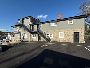 213 Ely Ave in Norwalk, CT - Building Photo - Building Photo