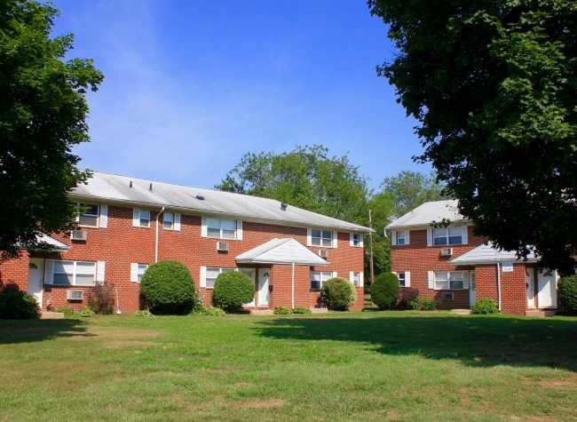 Gatehouse Apartment