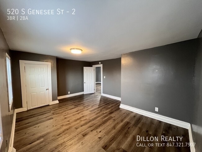 520 S Genesee St in Waukegan, IL - Building Photo - Building Photo