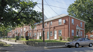 Gilpin Court in Richmond, VA - Foto de edificio - Building Photo