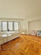 150 W 56th St in New York, NY - Building Photo - Building Photo