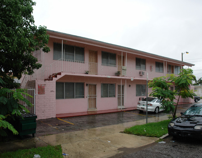 2190 SW 14th Ter in Miami, FL - Building Photo - Building Photo