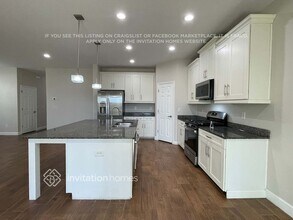 6524 Salt Creek Ave in Apollo Beach, FL - Foto de edificio - Building Photo