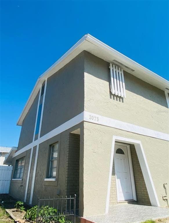 property at 2073 Loma Linda Way N