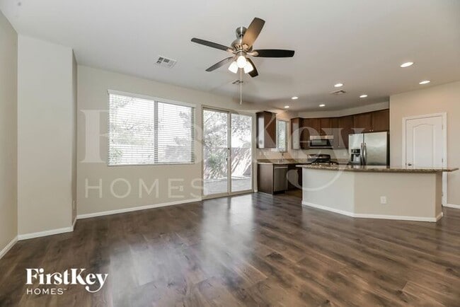 9642 Salford Isle St in Las Vegas, NV - Building Photo - Building Photo