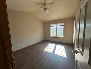 440 4th Ave in Coralville, IA - Building Photo - Building Photo