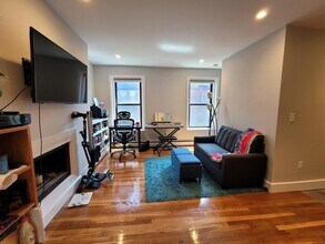 431 Marlborough St, Unit 6 in Boston, MA - Building Photo - Building Photo