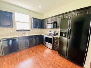 12337 S Tallgrass Dr in Olathe, KS - Building Photo - Building Photo