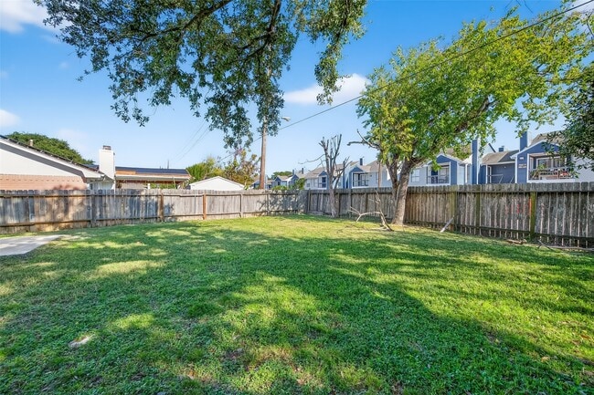 property at 20119 Telegraph Square Ln