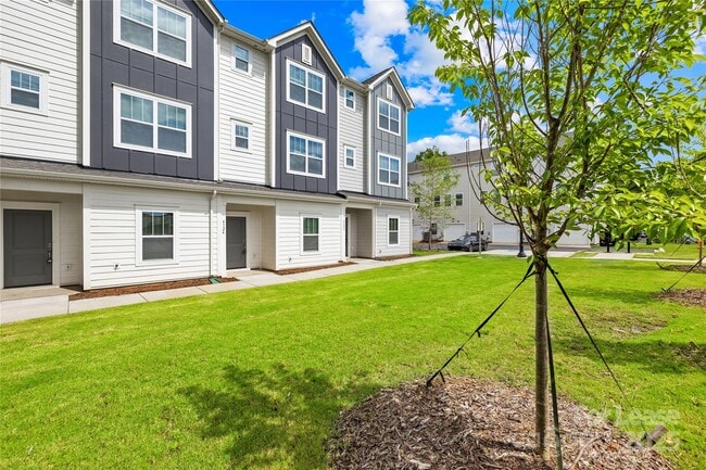 4124 Salient St in Charlotte, NC - Building Photo - Building Photo