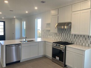 9014 Marbled Duck Dr in Baytown, TX - Building Photo - Building Photo