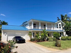 26 Bella Vista Ave in Lake Worth Beach, FL - Building Photo