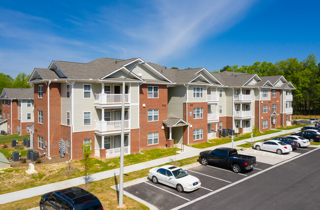 Quarry Trace in Raleigh, NC - Foto de edificio - Building Photo