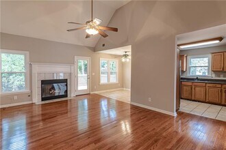 705 Oxford Crest Ct NW in Lawrenceville, GA - Building Photo - Building Photo