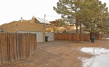 6110-6122 Gibson Blvd SE in Albuquerque, NM - Building Photo - Building Photo