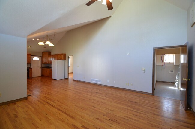 6015 Ursa Ln in Colorado Springs, CO - Building Photo - Building Photo
