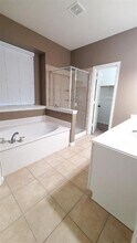 2401 Eaton Dr in McKinney, TX - Building Photo - Building Photo