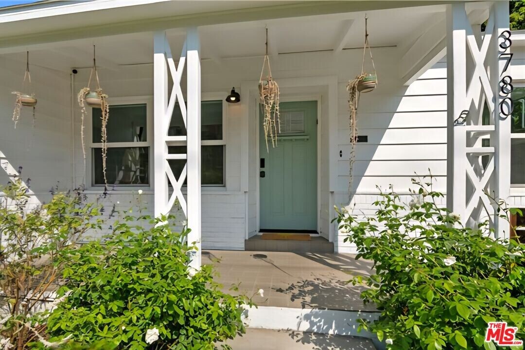3780 Beethoven St in Los Angeles, CA - Building Photo