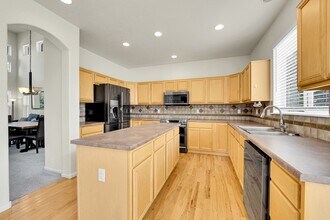 8024 W 95th Way in Westminster, CO - Building Photo - Building Photo