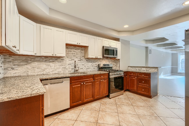 property at 2514 Jefferson St