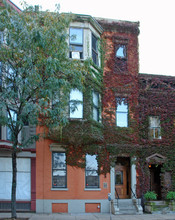 125 W 9th St in Cincinnati, OH - Building Photo - Primary Photo