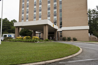 Vineville Christian Towers in Macon, GA - Building Photo - Building Photo