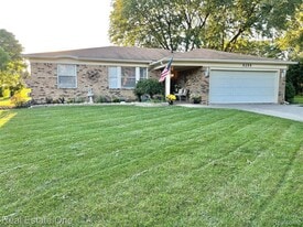 5255 Folkstone Dr in Troy, MI - Building Photo