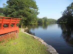 150 Yantic St, Unit 239 in Norwich, CT - Building Photo - Building Photo