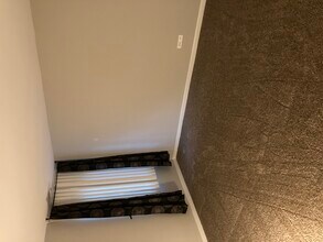 5854 Forest View Rd in Lisle, IL - Building Photo - Building Photo