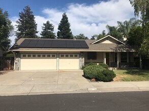 288 Wildberry Dr in Brentwood, CA - Building Photo - Building Photo