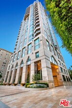 10727 Wilshire Blvd in Los Angeles, CA - Building Photo - Building Photo