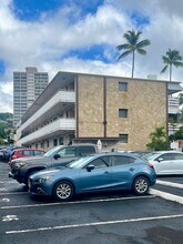 1330 Wilder Ave in Honolulu, HI - Building Photo - Building Photo