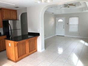 4006 Park Pl, Unit 1 in Pharr, TX - Building Photo - Building Photo