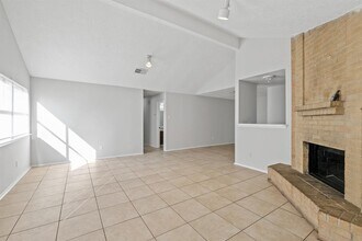 5420 Ridge Wind Ln in Houston, TX - Building Photo - Building Photo