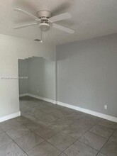 810 NW 61st St in Miami, FL - Building Photo - Building Photo