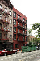 166 Suffolk St Apartments