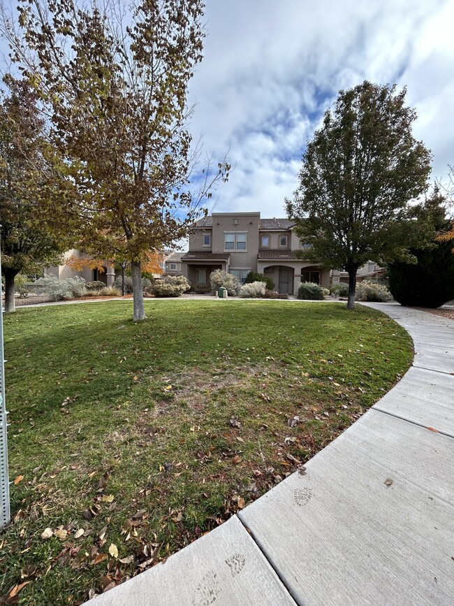 11000 Marina Gate Trail NE in Albuquerque, NM - Foto de edificio - Building Photo