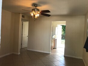 2868 NW 8th St in Fort Lauderdale, FL - Building Photo - Building Photo