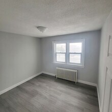 85 Peter St in Port Hope, ON - Building Photo - Building Photo