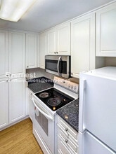 2520 Walters Way in Concord, CA - Foto de edificio - Building Photo