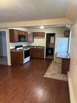 610 SW 2nd St in Aledo, IL - Building Photo