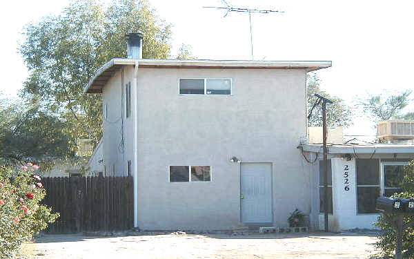 2526 N Columbus Blvd in Tucson, AZ - Building Photo