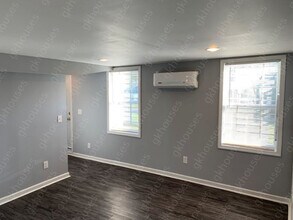 8102 4th Ave S-Unit -Apt B in Birmingham, AL - Building Photo - Building Photo