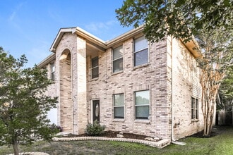 2033 Shawnee Trail in Justin, TX - Building Photo - Building Photo